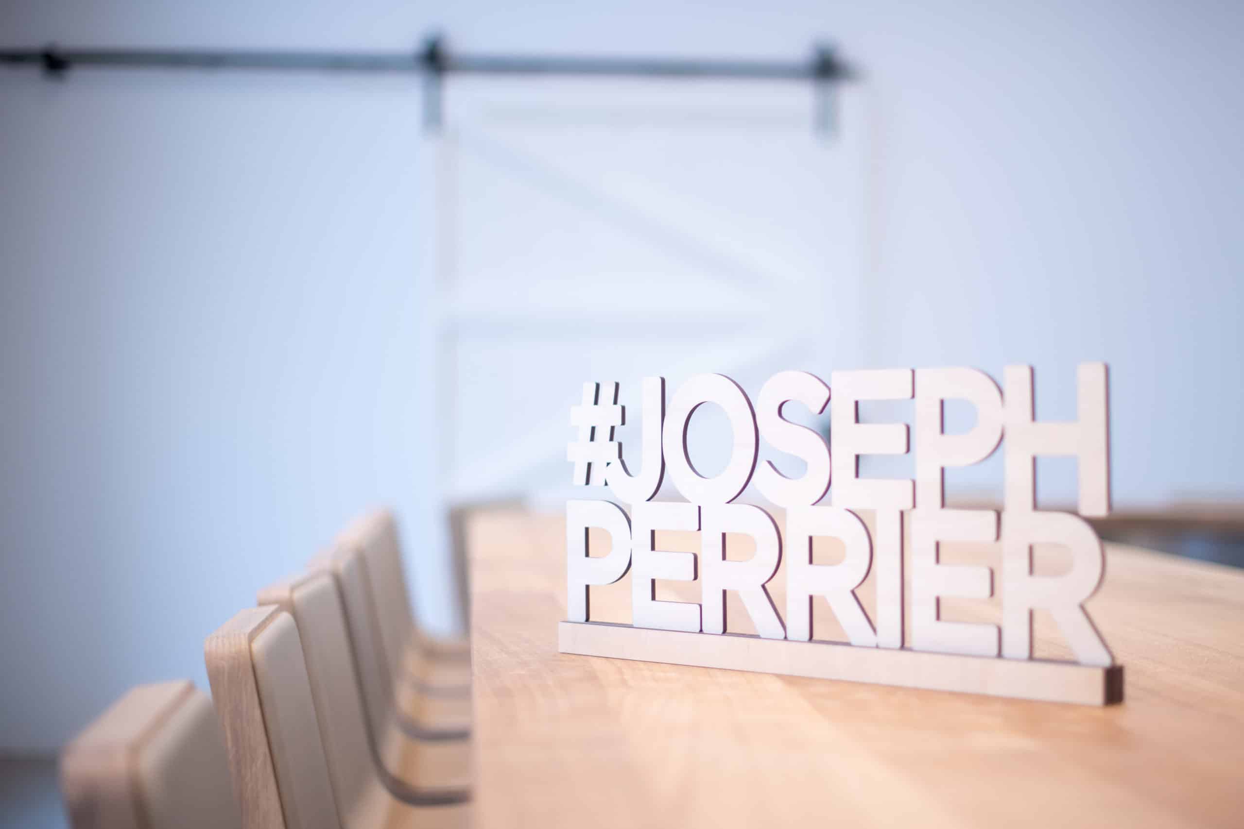 Champagne Joseph Perrier - Hashtag panneau